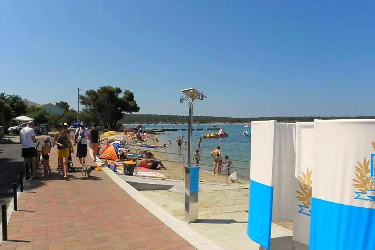 Apartments By The Sea Barbat, Rab - 22424 Rab Town