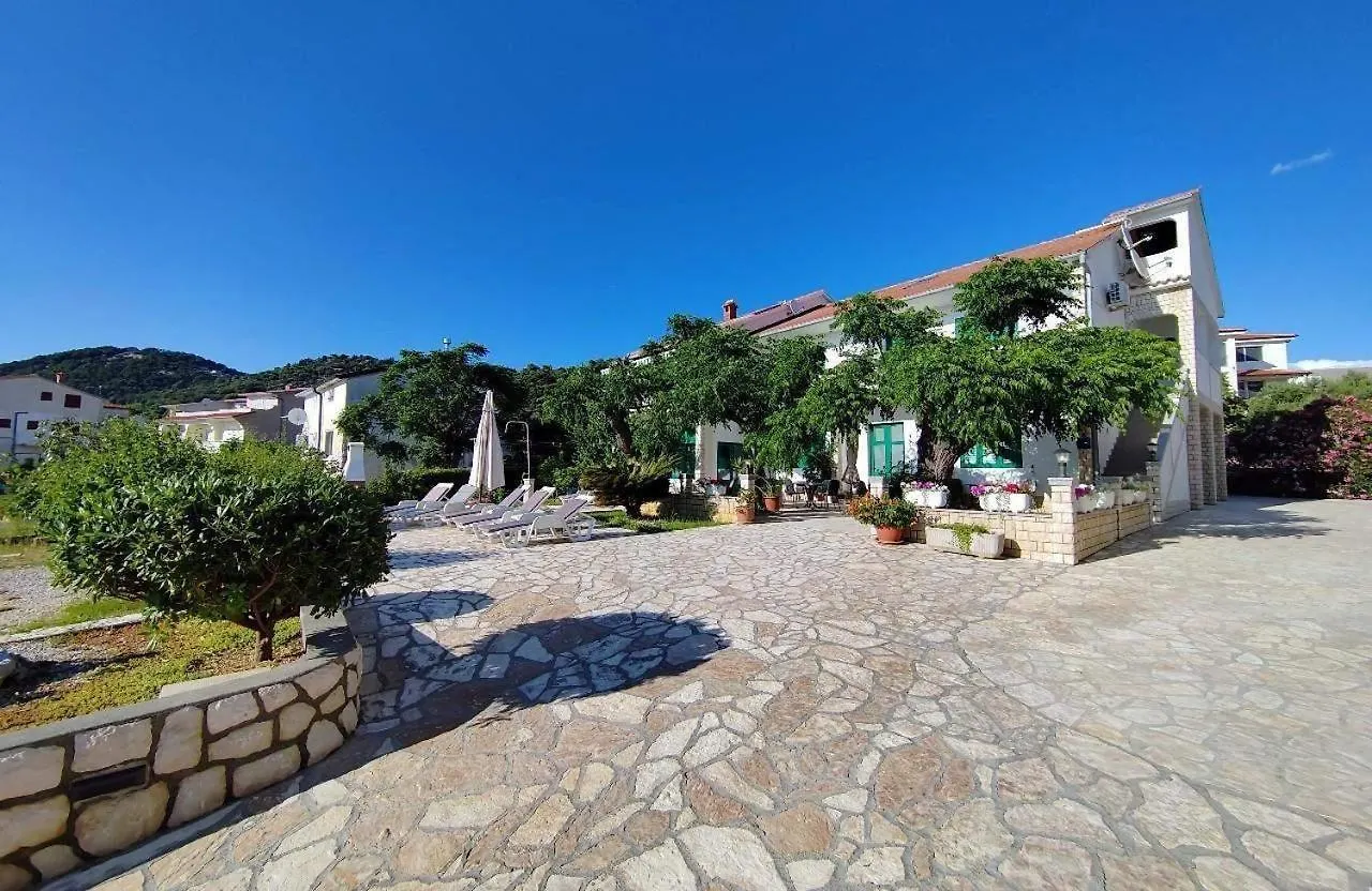 Apartments By The Sea Barbat, Rab - 22424 Rab Town