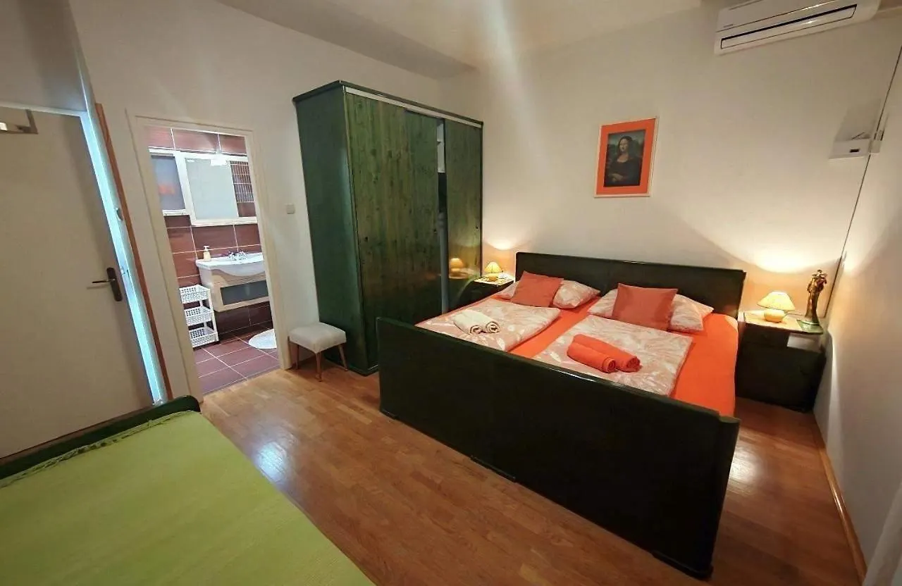 Apartments By The Sea Barbat, Rab - 22424 Rab Town 0*,